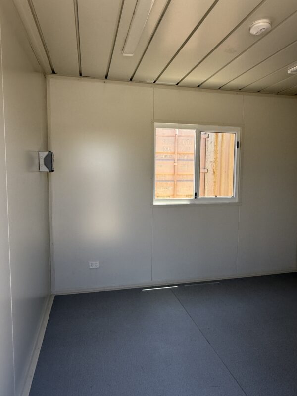 NEW 3.6x3m MODULAR SITE OFFICE REGION A2 (6559) - Image 4