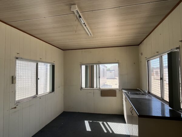 SECOND HAND 12X3M OFFICE-LUNCHROOM REGION A2 (6722) - Image 6