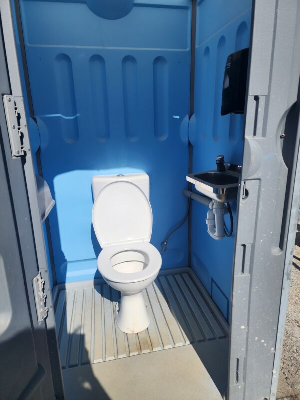 SECOND HAND PORTABLE TOILET SEWER CONNECT (6739) - Image 2