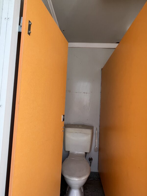 SECOND HAND 3.6x2.4m MF TOILET BLOCK TANK BASE REGION A2 (ASSET 6781) - Image 3