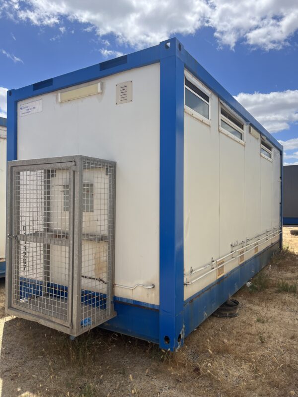 SECOND HAND 6x2.4m MF ABLUTION BLOCK TANK BASE REGION A2 (ASSET 6782)